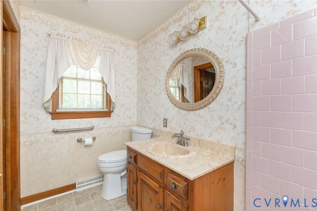 9143 Williamsville Rd, Mechanicsville, VA 23116