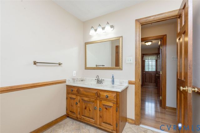 9143 Williamsville Rd, Mechanicsville, VA 23116