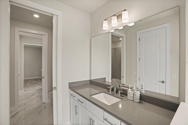 8352 PARK CLIFF WAY, Orlando, FL 32836