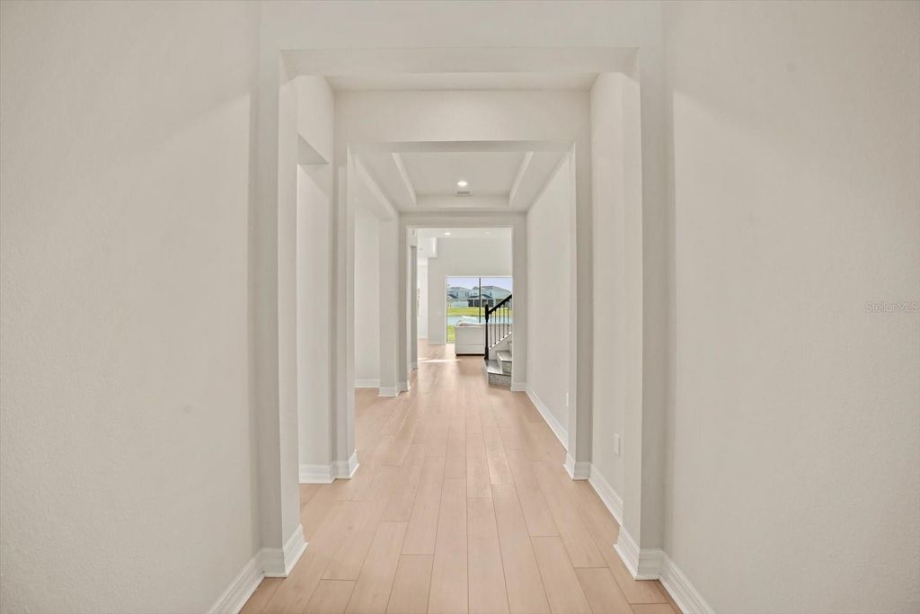 Image 16 of property listing at 8352 PARK CLIFF WAY, Orlando, FL 32836