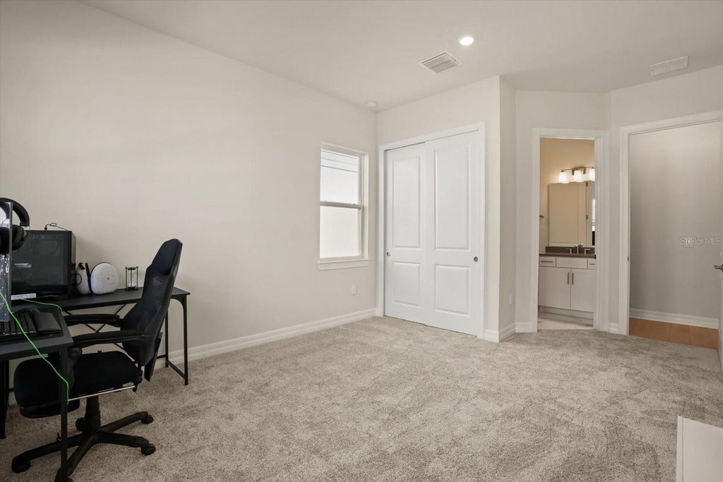 Image 18 of property listing at 8352 PARK CLIFF WAY, Orlando, FL 32836