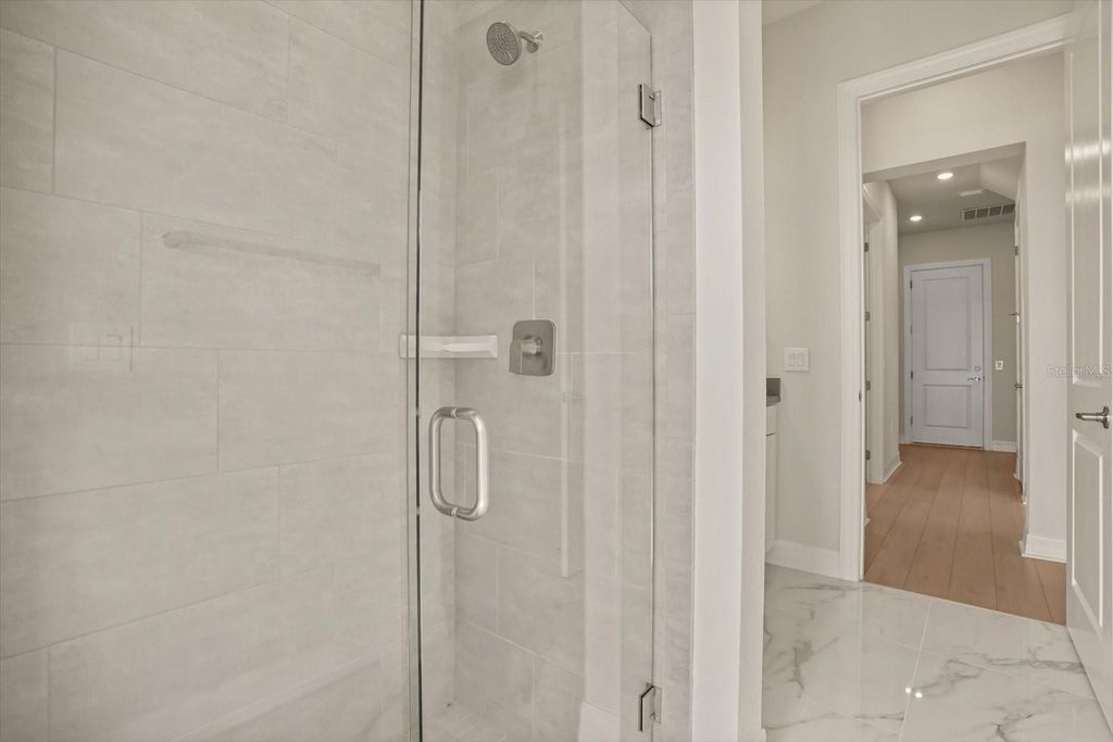 Image 23 of property listing at 8352 PARK CLIFF WAY, Orlando, FL 32836
