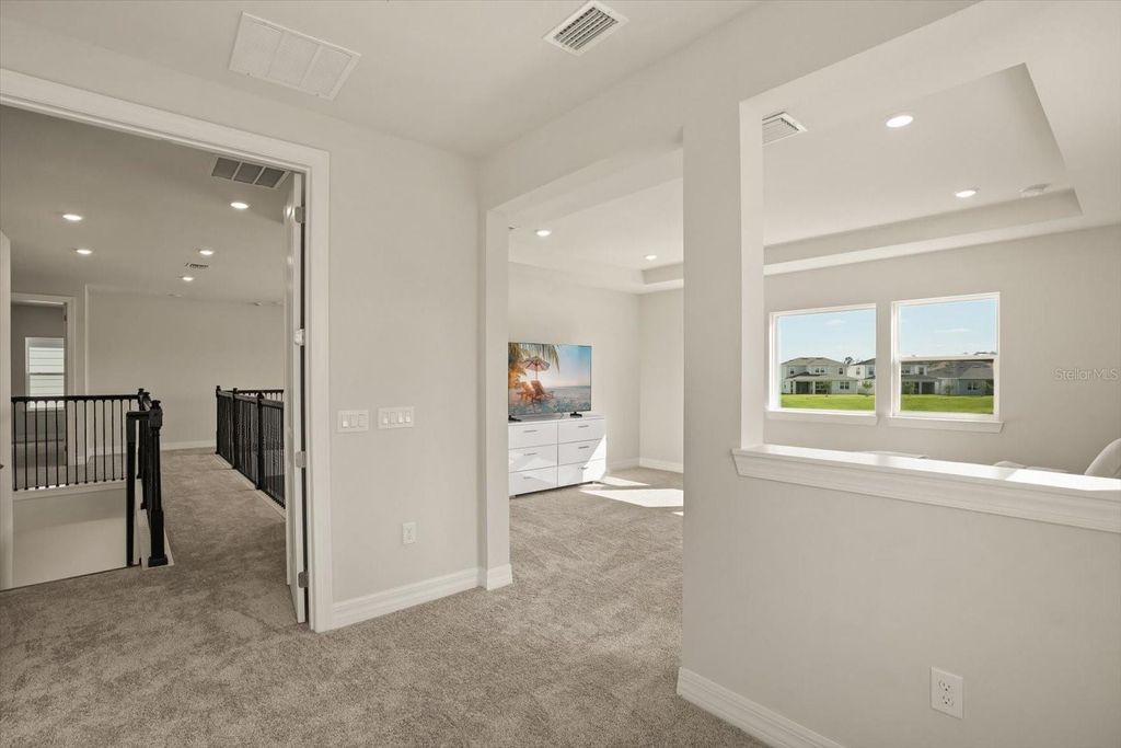 Image 27 of property listing at 8352 PARK CLIFF WAY, Orlando, FL 32836