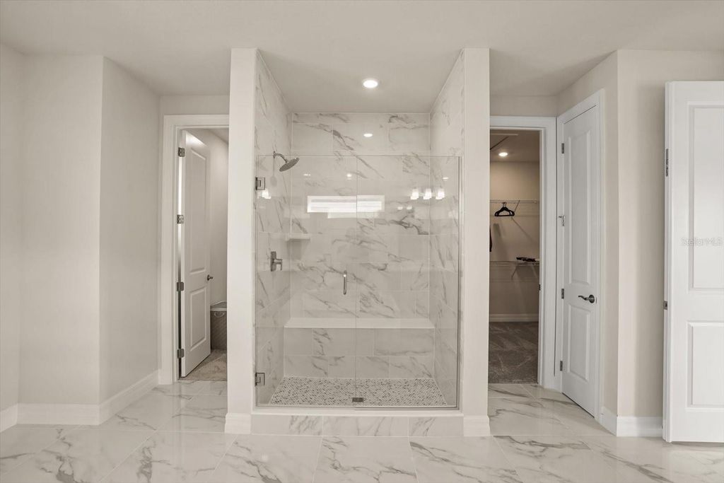 Image 30 of property listing at 8352 PARK CLIFF WAY, Orlando, FL 32836