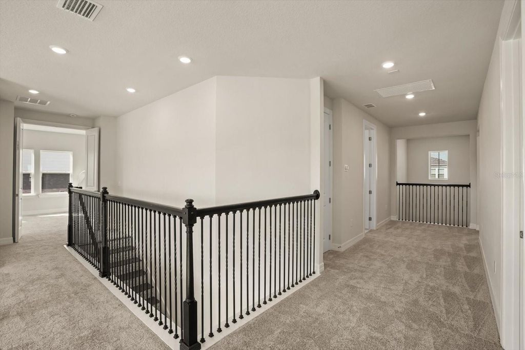 Image 31 of property listing at 8352 PARK CLIFF WAY, Orlando, FL 32836