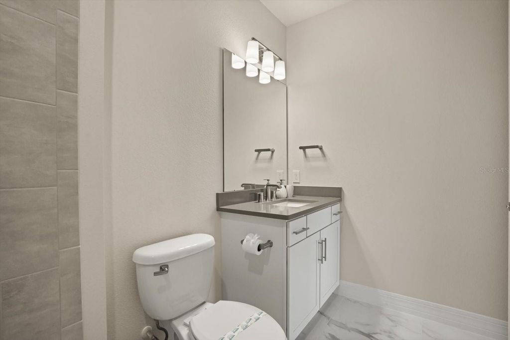 Image 39 of property listing at 8352 PARK CLIFF WAY, Orlando, FL 32836