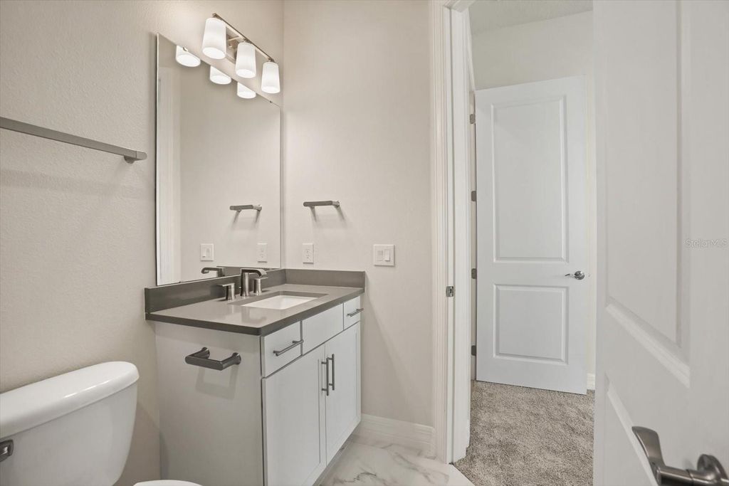 Image 41 of property listing at 8352 PARK CLIFF WAY, Orlando, FL 32836