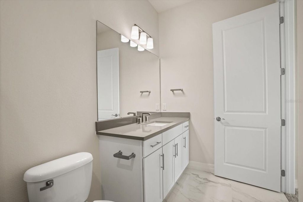 Image 43 of property listing at 8352 PARK CLIFF WAY, Orlando, FL 32836