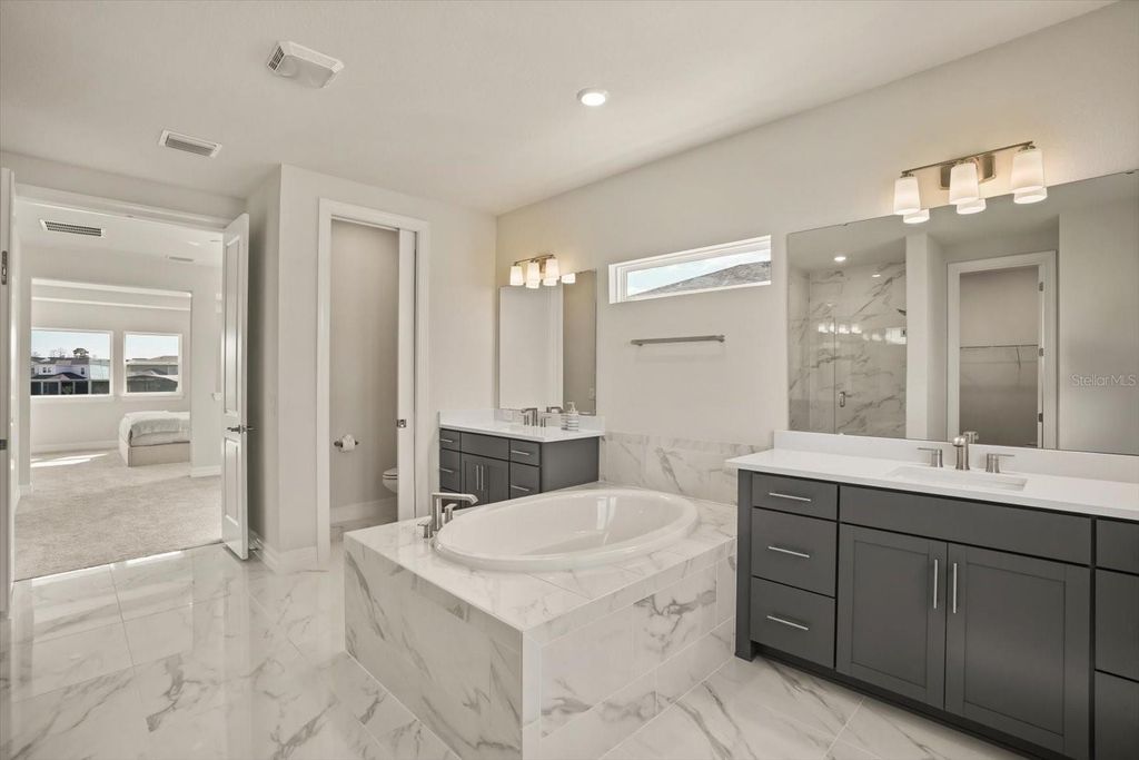 Image 44 of property listing at 8352 PARK CLIFF WAY, Orlando, FL 32836