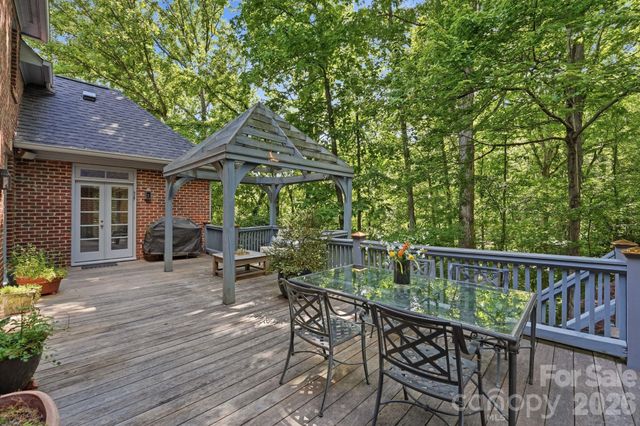 4145 Moorland Drive, Charlotte, NC 28226