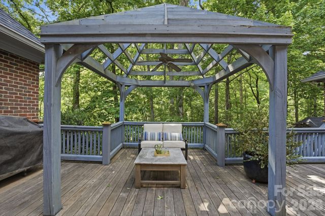 4145 Moorland Drive, Charlotte, NC 28226