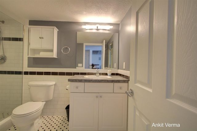 2430 Rosewood North Drive B, Mount Pleasant, MI 48858