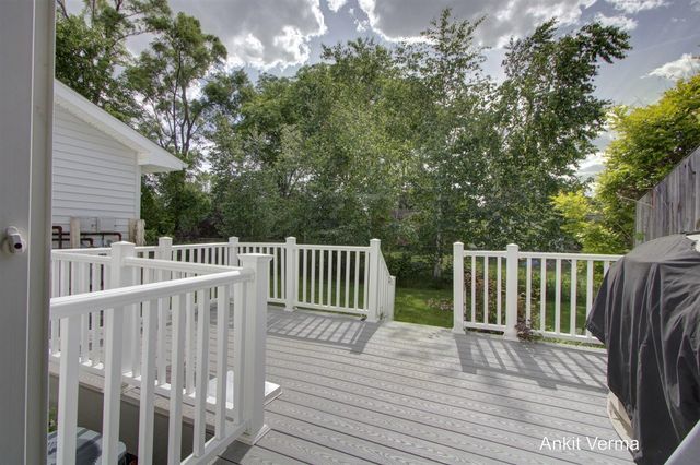 2430 Rosewood North Drive B, Mount Pleasant, MI 48858