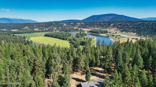 19 Glacier Rd, Bonners Ferry, ID 83805