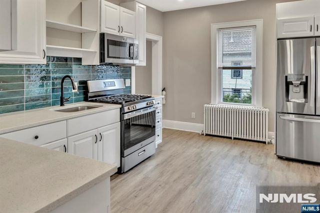 216 Phillips Avenue 1FL, South Hackensack, NJ 07606