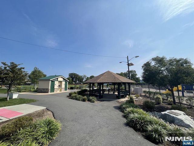 216 Phillips Avenue 1FL, South Hackensack, NJ 07606