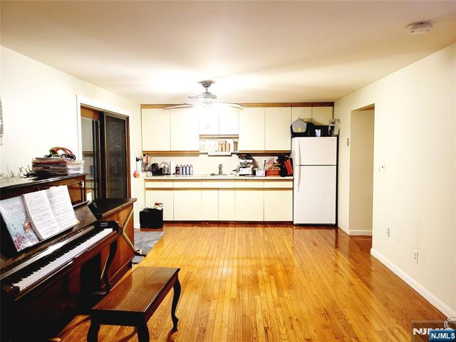 217 Rockland Avenue, Norwood, NJ 07648