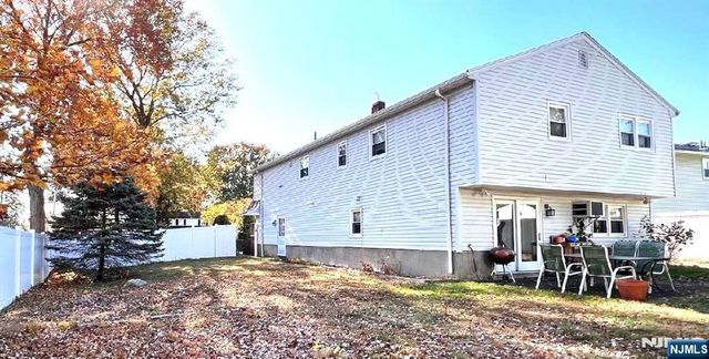 217 Rockland Avenue, Norwood, NJ 07648