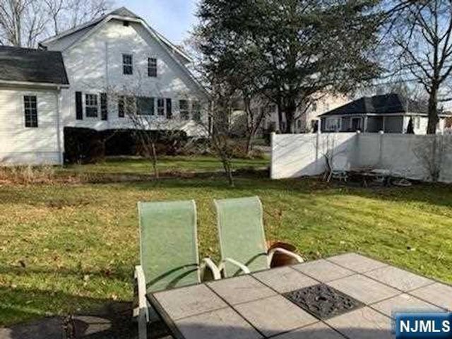 217 Rockland Avenue, Norwood, NJ 07648