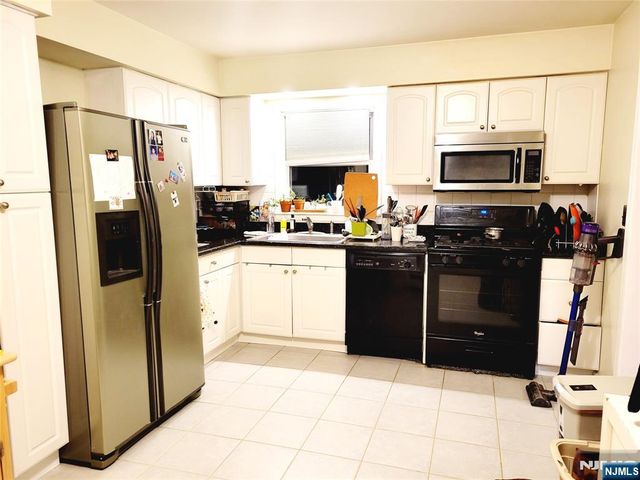 217 Rockland Avenue, Norwood, NJ 07648