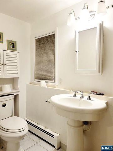 217 Rockland Avenue, Norwood, NJ 07648