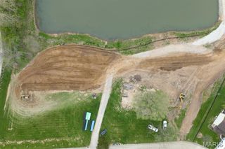 3 Ogle Estates, Columbia, IL 62236