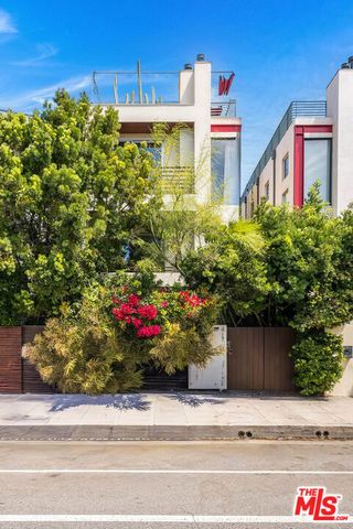 417 Venice Way, Los Angeles, CA 90291