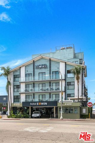 417 Venice Way, Los Angeles, CA 90291