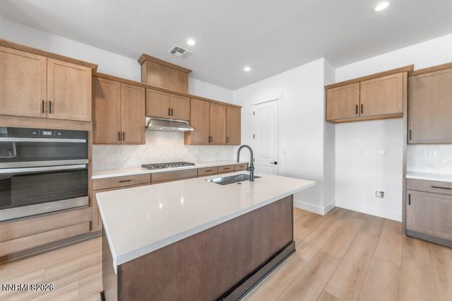 521 La Tray Drive Willows 69, Sparks, NV 89441