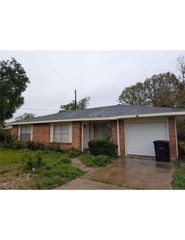 10922 Lockgate Lane, Houston, TX 77048