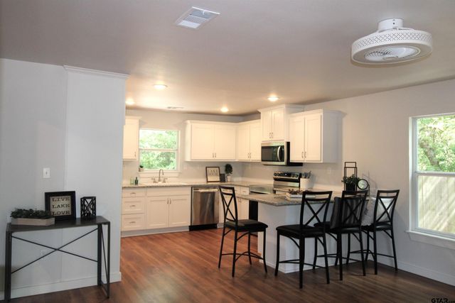 136 Long Shadow, Murchison, TX 75778