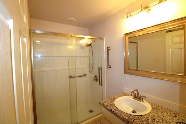 136 Long Shadow, Murchison, TX 75778