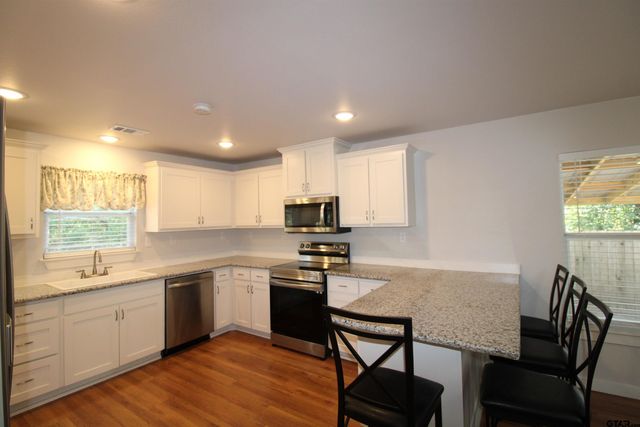 136 Long Shadow, Murchison, TX 75778