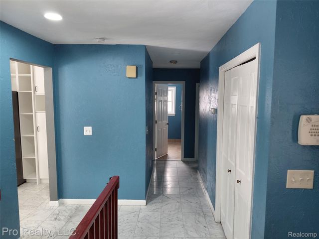 8445 Crestshire Drive, Augusta Charter Township, MI 48197