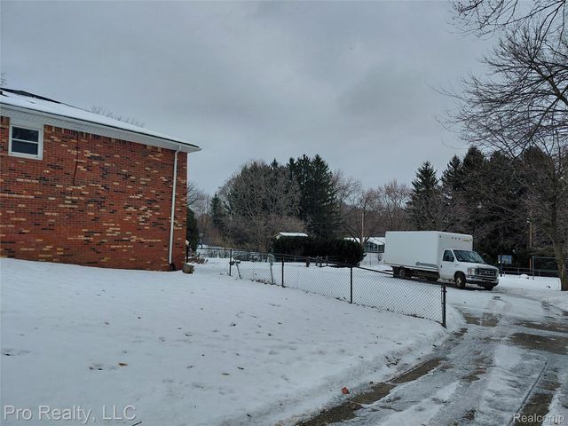 8445 Crestshire Drive, Augusta Charter Township, MI 48197
