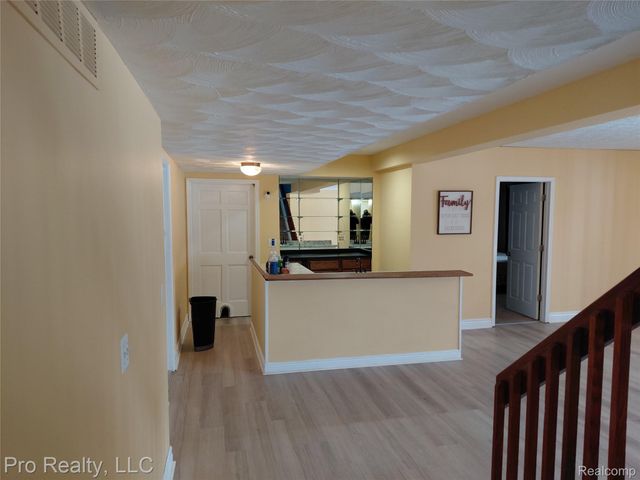 8445 Crestshire Drive, Augusta Charter Township, MI 48197