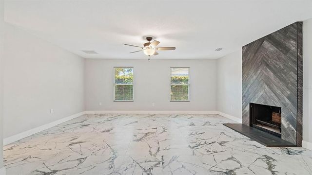 2318 39TH AVENUE N, St Petersburg, FL 33714