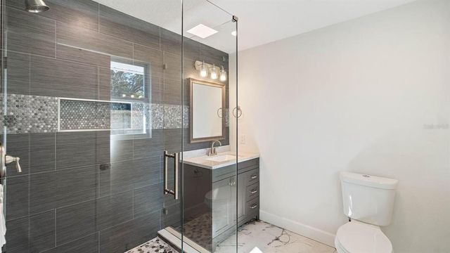 2318 39TH AVENUE N, St Petersburg, FL 33714