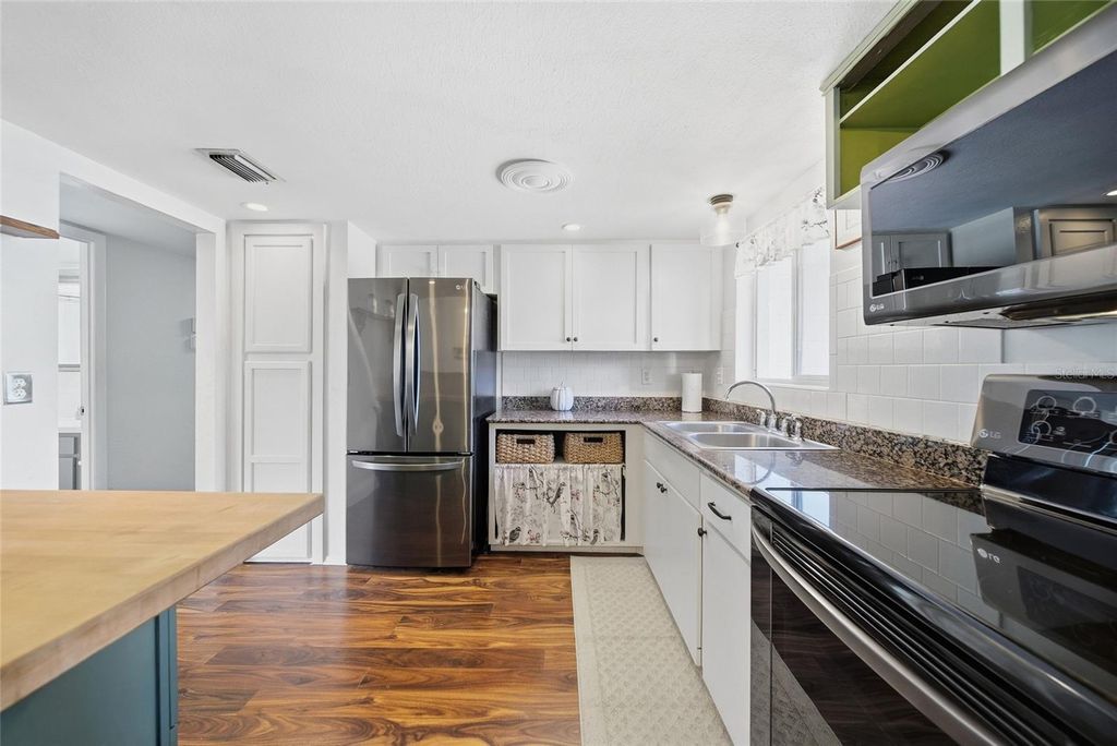 2330 CANAL DRIVE G27, BRADENTON, FL 34207 — photo 2