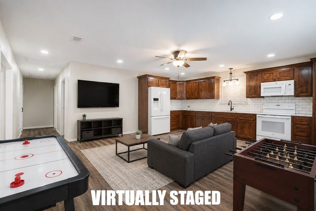 201 Fm 906 W, Powderly, TX 75473