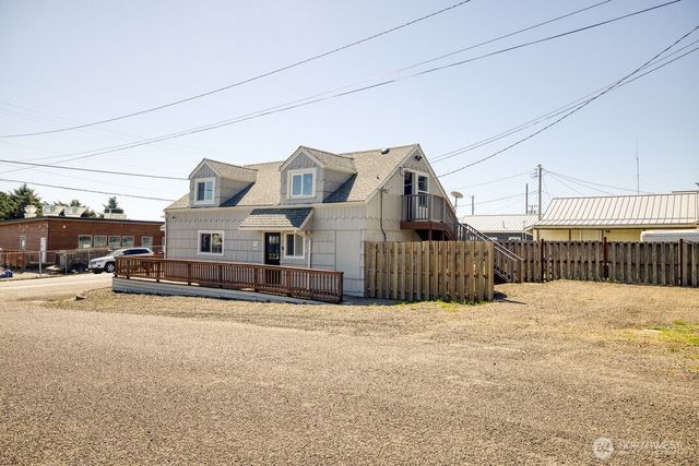 40 Main Street, Pacific Beach, WA 98571