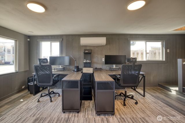 40 Main Street, Pacific Beach, WA 98571