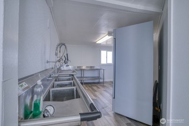 40 Main Street, Pacific Beach, WA 98571