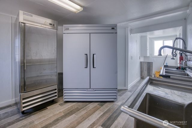 40 Main Street, Pacific Beach, WA 98571