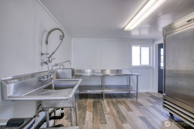 40 Main Street, Pacific Beach, WA 98571