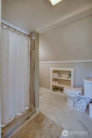 40 Main Street, Pacific Beach, WA 98571