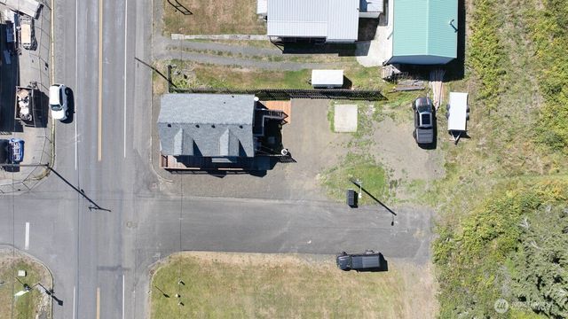 40 Main Street, Pacific Beach, WA 98571