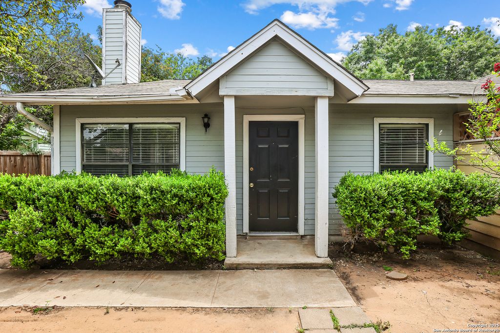 11756 SPRING CLUB DR, San Antonio, TX 78249
