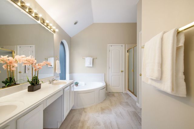 921 W Muirfield Road, Garland, TX 75044