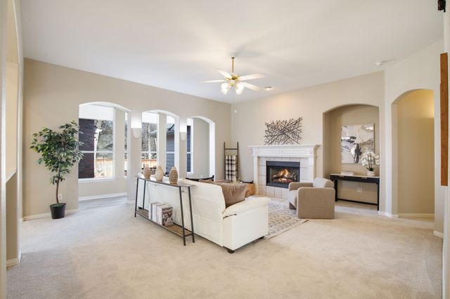 921 W Muirfield Road, Garland, TX 75044